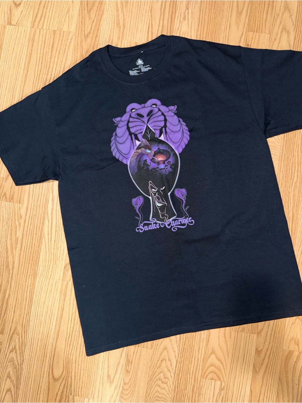 Disney Snake Charmer Villains T Shirt Mens Large Black Purple Aladdin Jafar Tee
